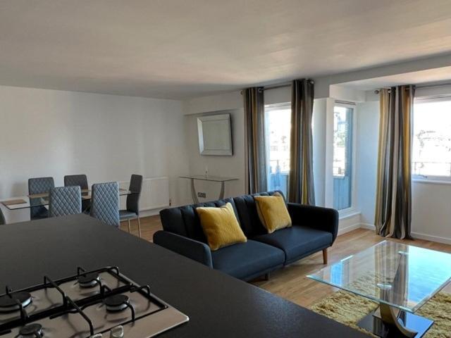 Modern & Spacious 2 Bed Merchant City Apart-High St グラスゴー エクステリア 写真